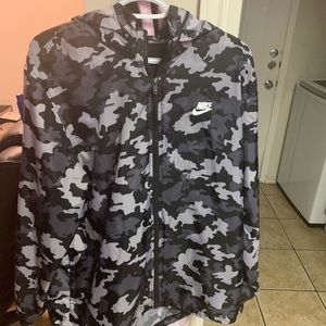 Nike windbreaker